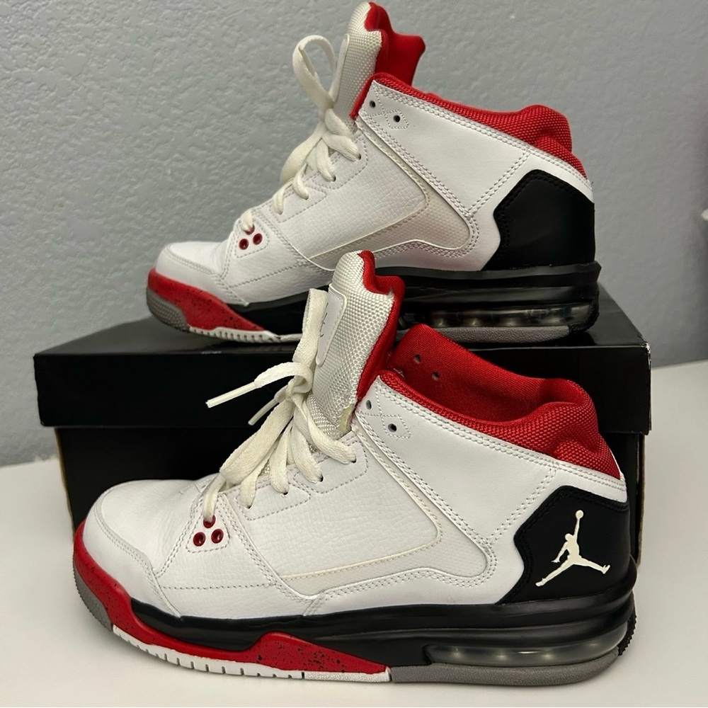 Nike Air Jordan Flight Origin White Fire Red - 599606-101 - Size 6Y